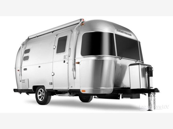 Thumbnail Photo undefined for New 2023 Airstream Caravel